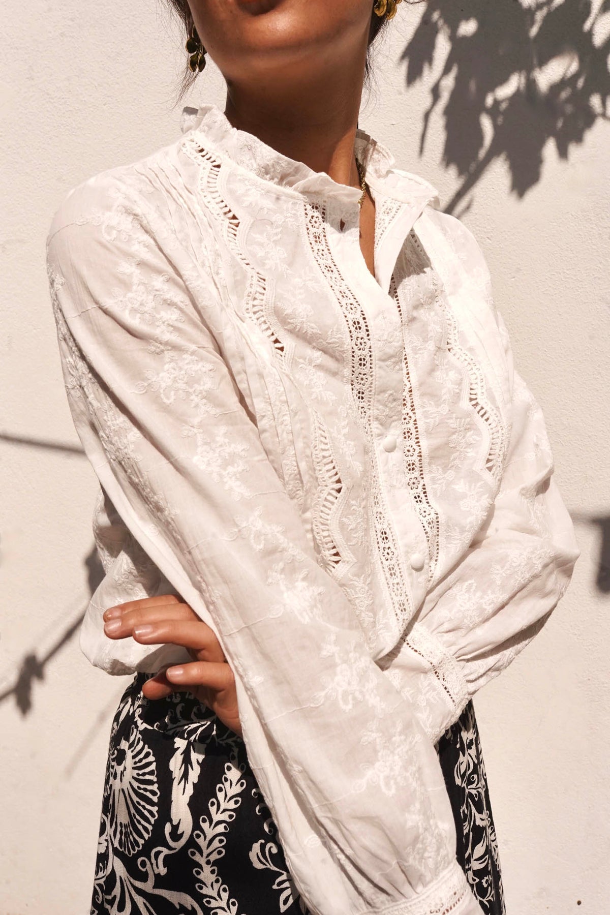 Bomullsbluse med broderi - Hvit