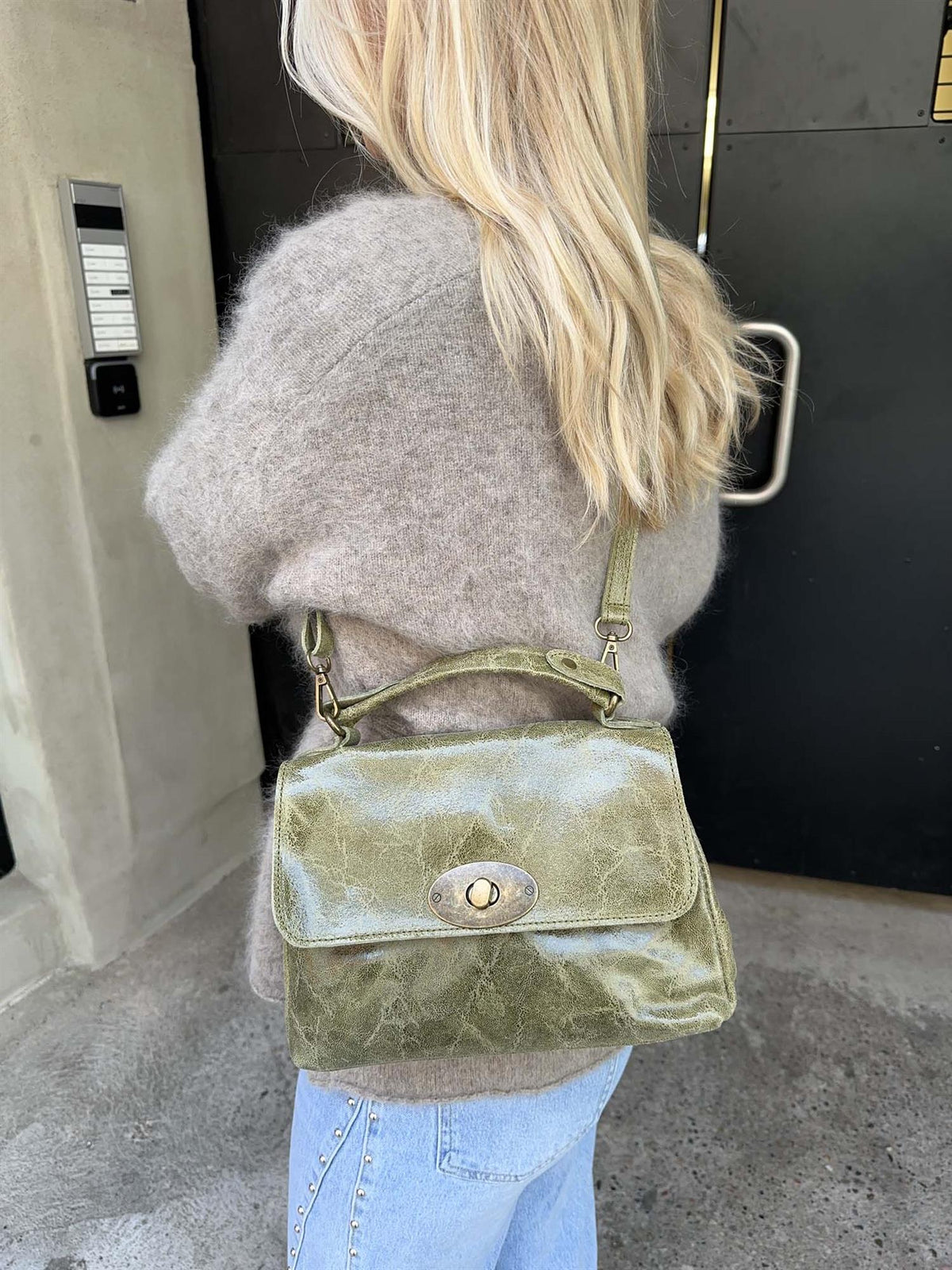 Enkel håndveske med lås - Khaki