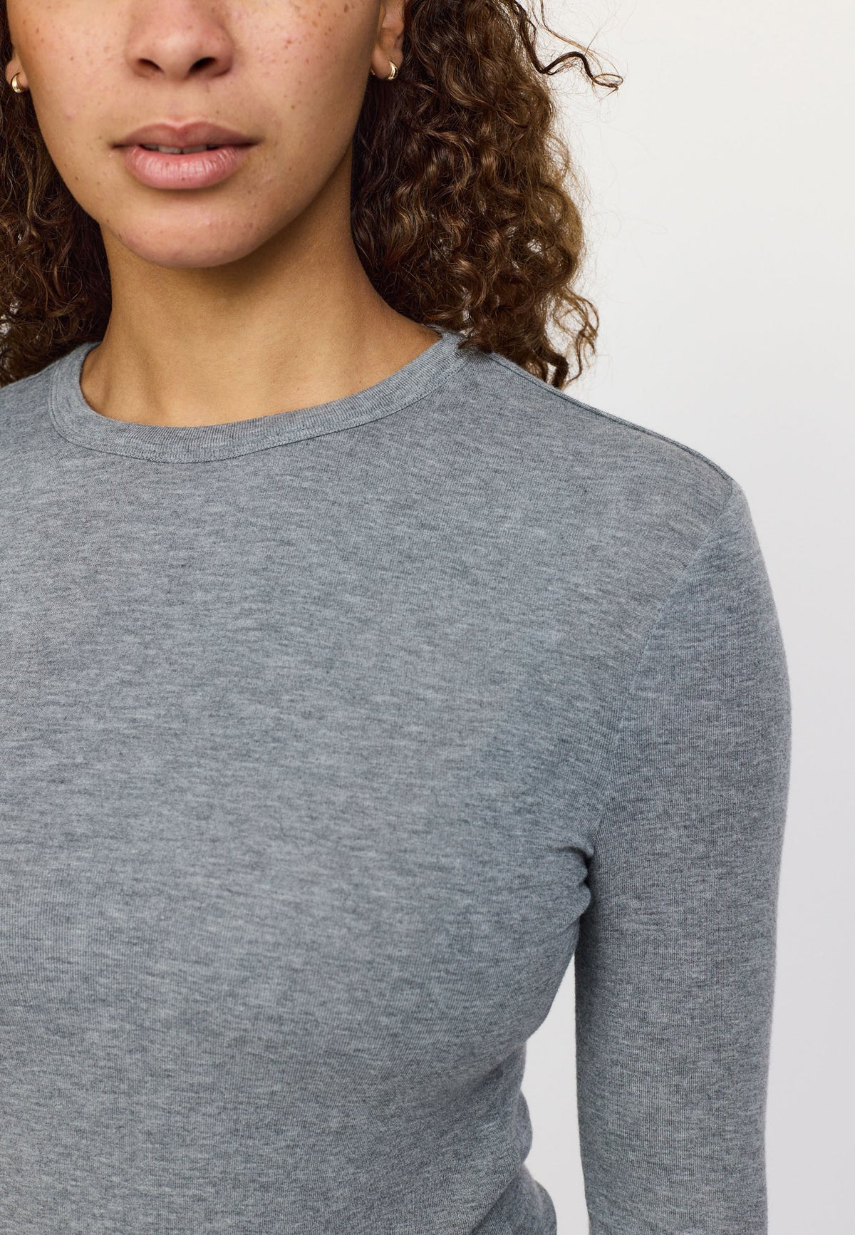 Roman O-neck - Grå