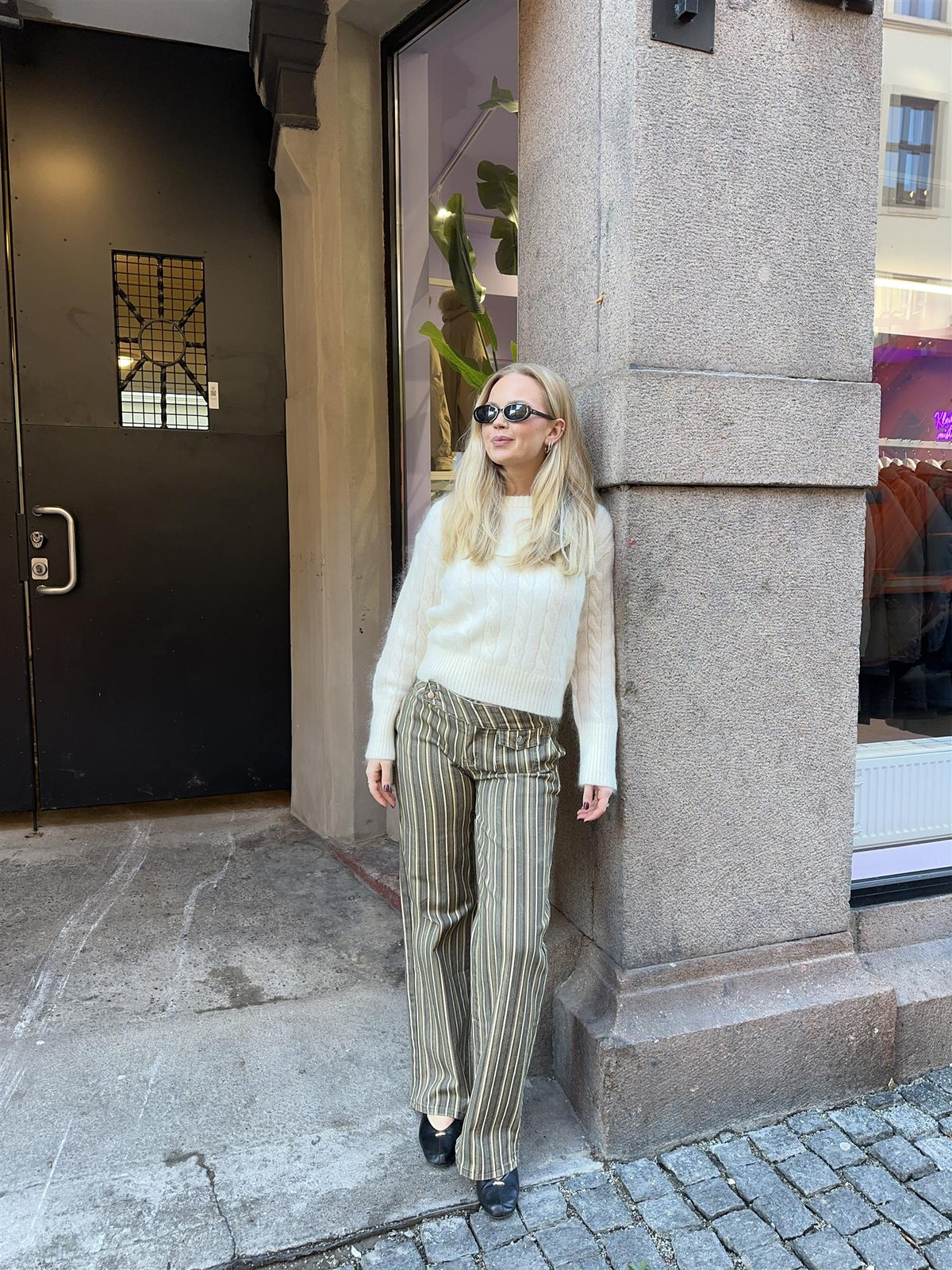 Vide jeans med striper - Khaki