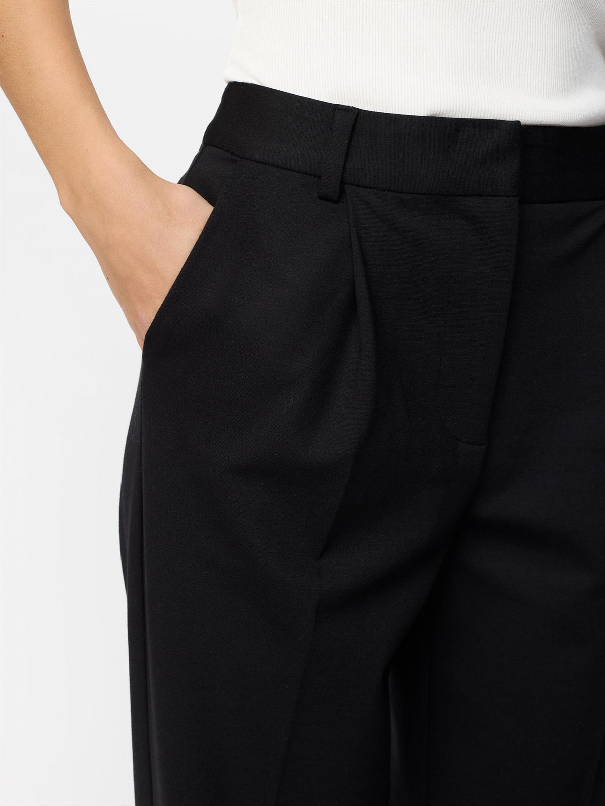 Huma Vilja Midwaist Loose Pant - Sort