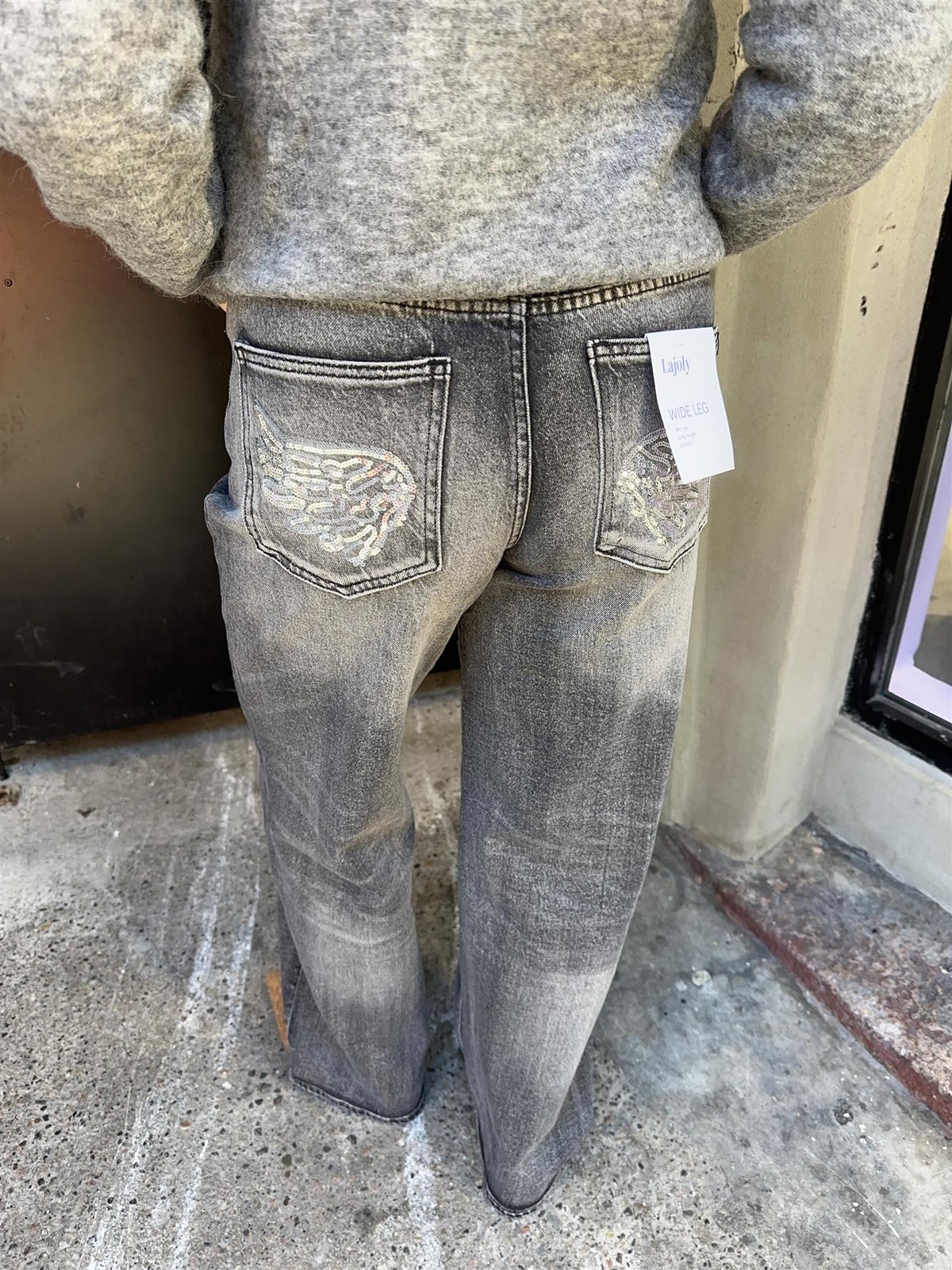 Vide jeans med vinger - Grå