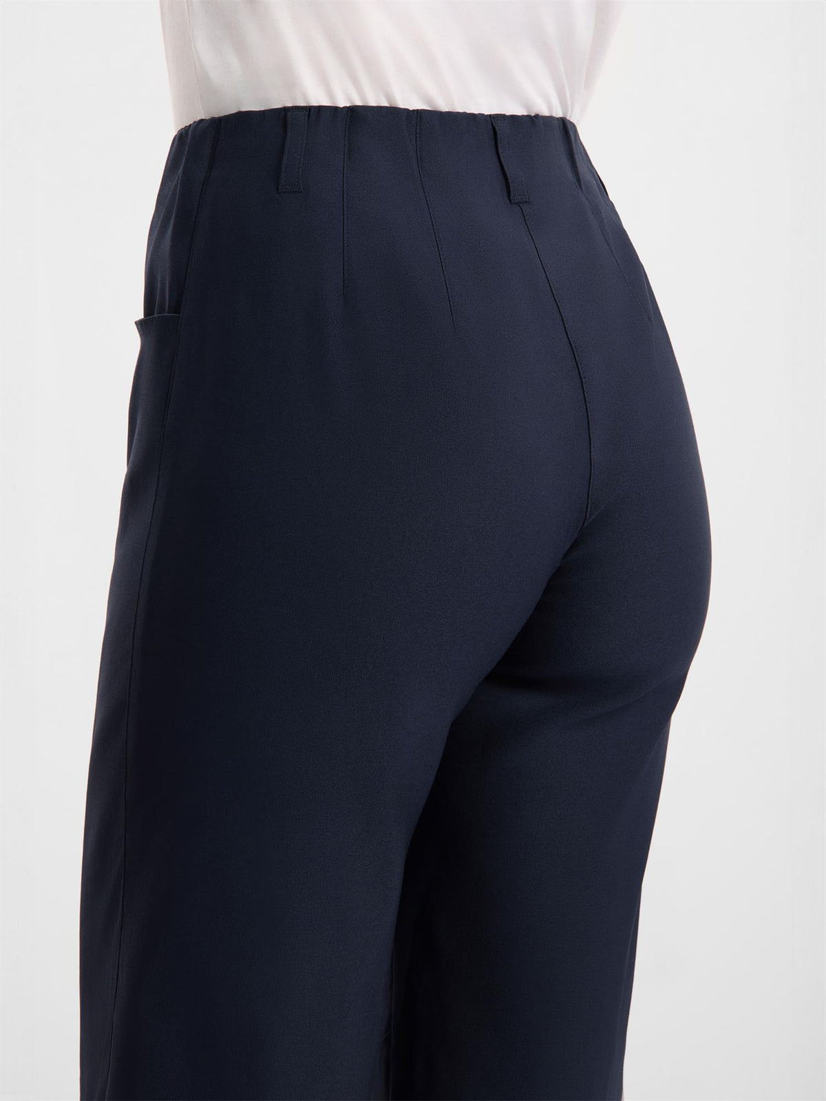 Donna Loose Shorts - Navy