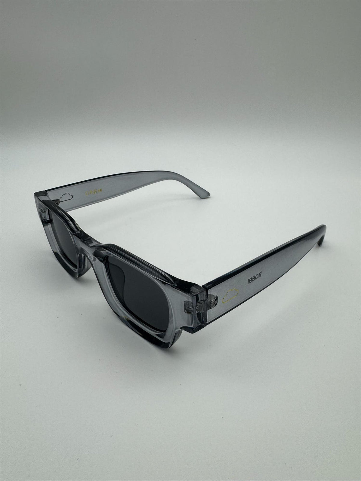 Bobbi - Clear Grey