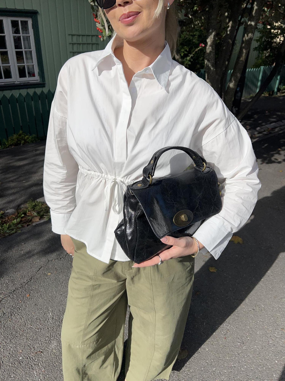 Bomullsbluse med knyting - Hvit