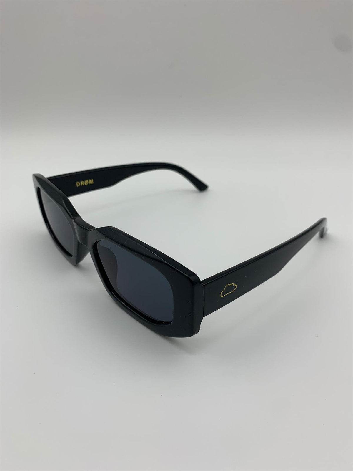 Helle - Black