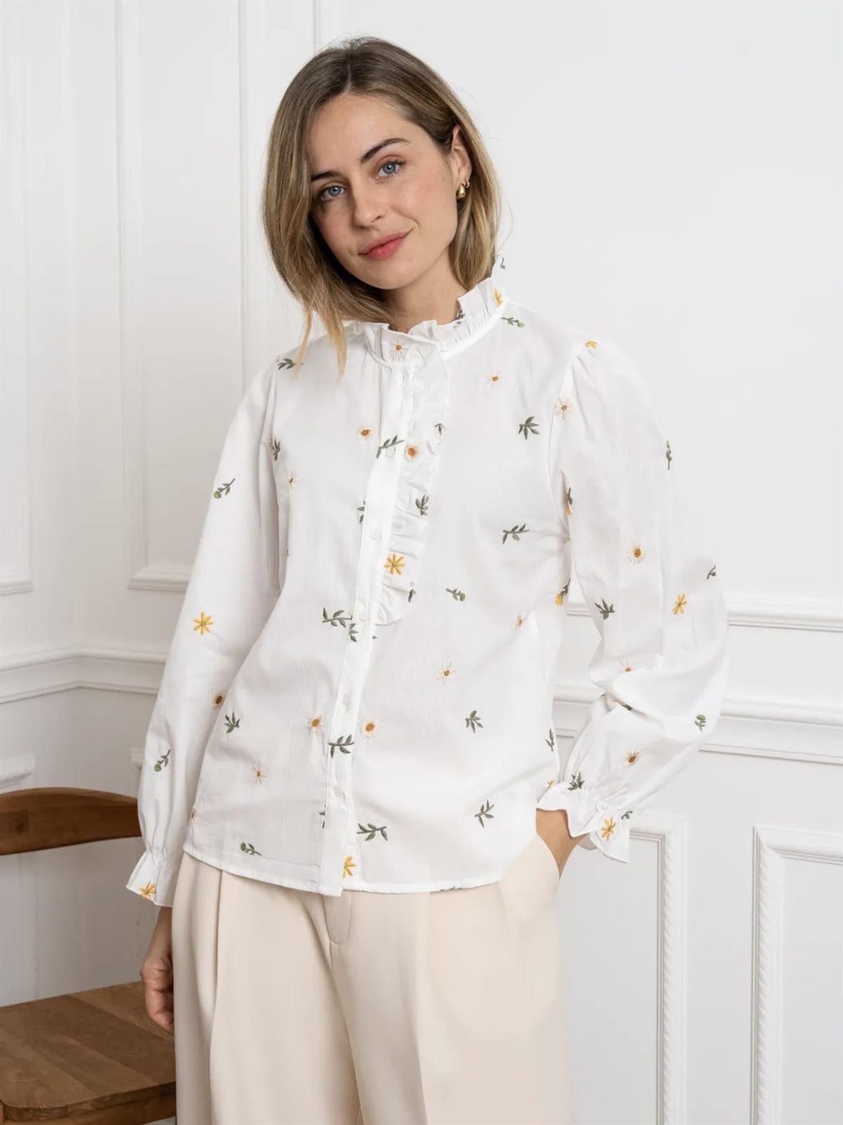 Bluse med blomster - Hvit