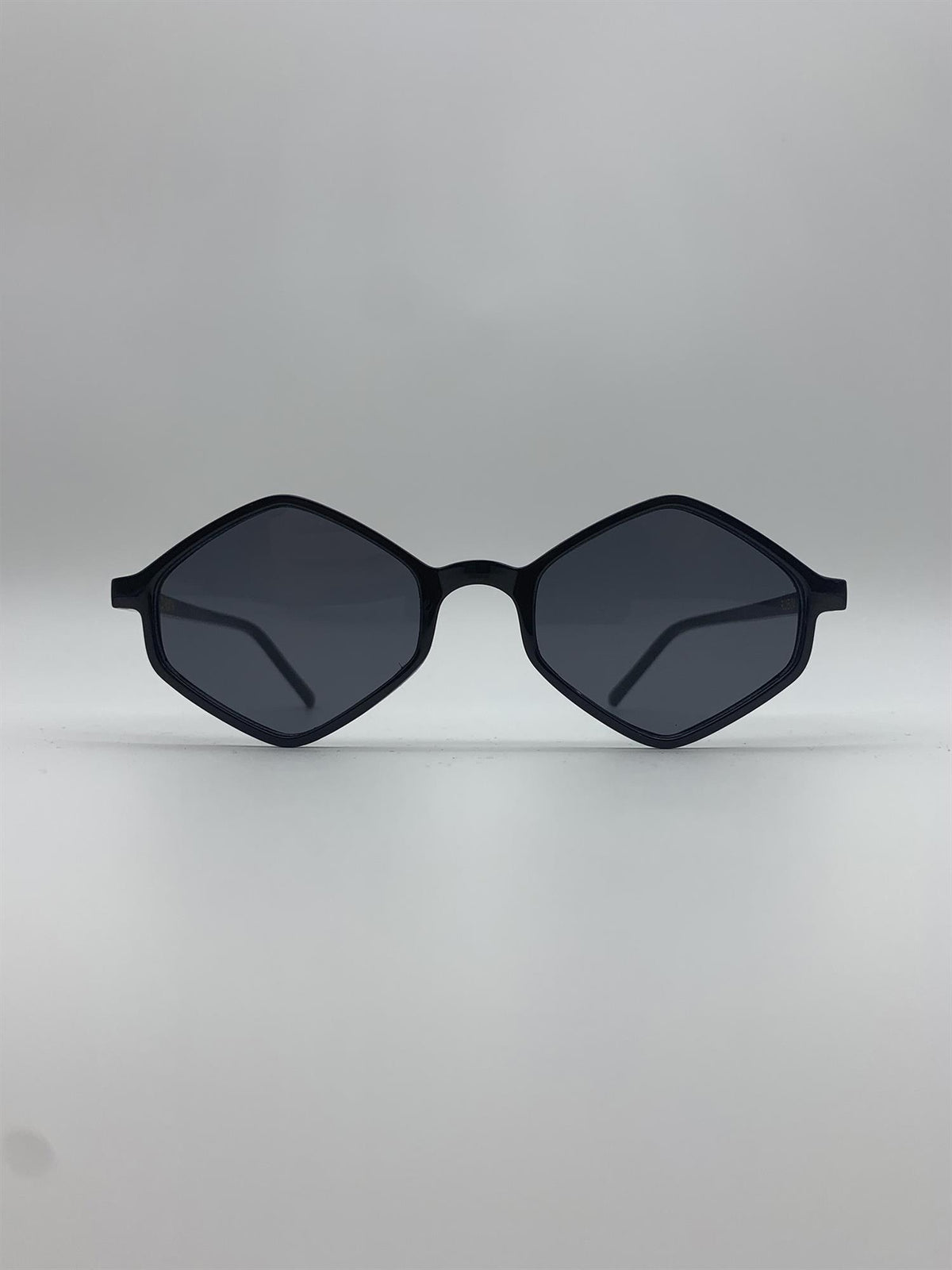 Robin - Black