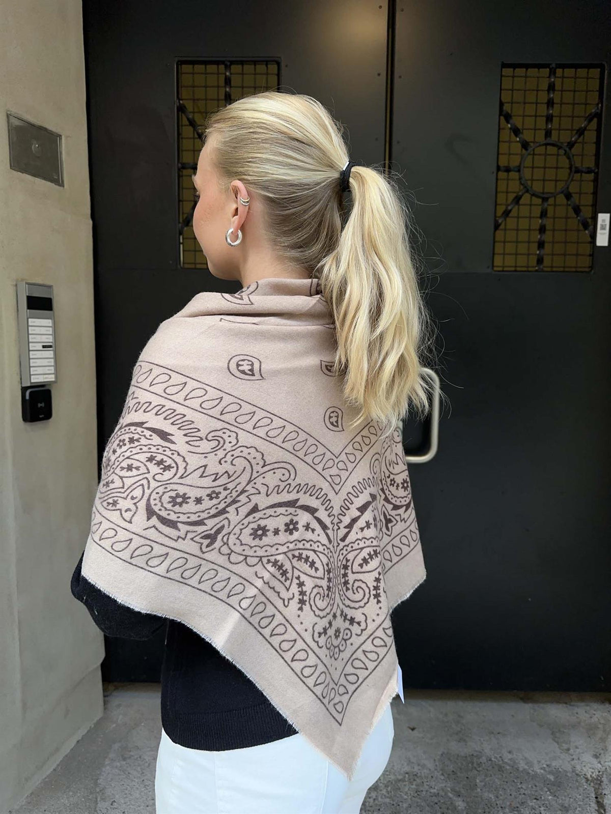 Paisleyskjerf - Beige
