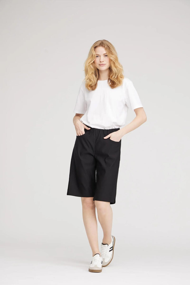 Donna Loose Shorts