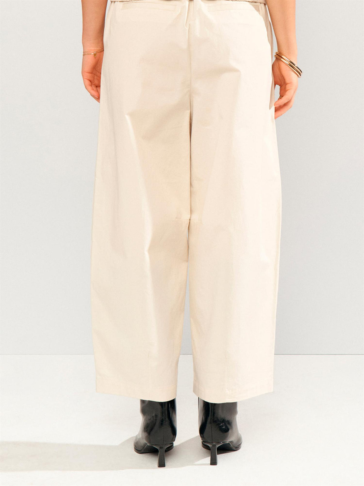 Sunna Cropped Jeans - Beige