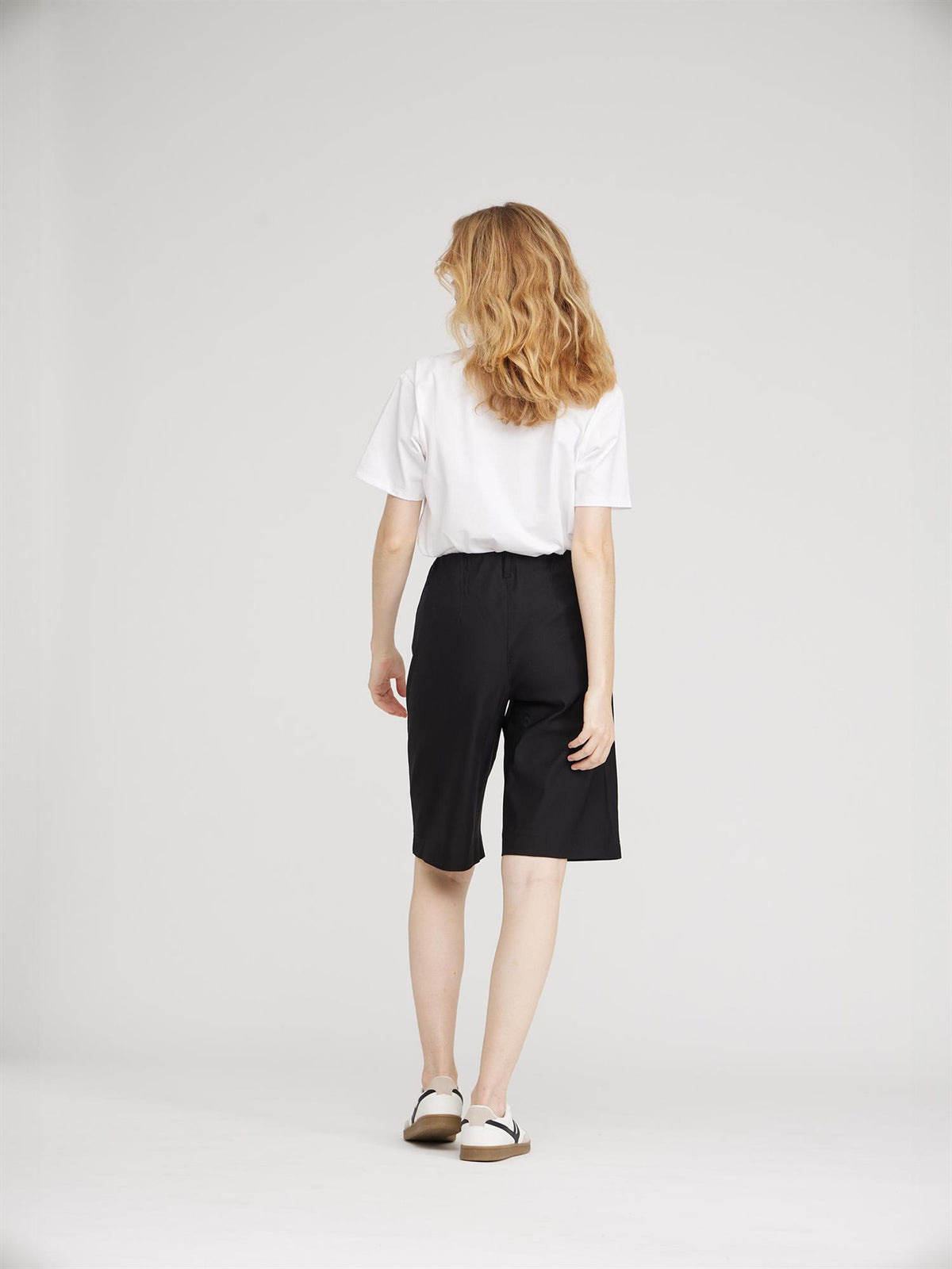 Donna Loose Shorts - Black