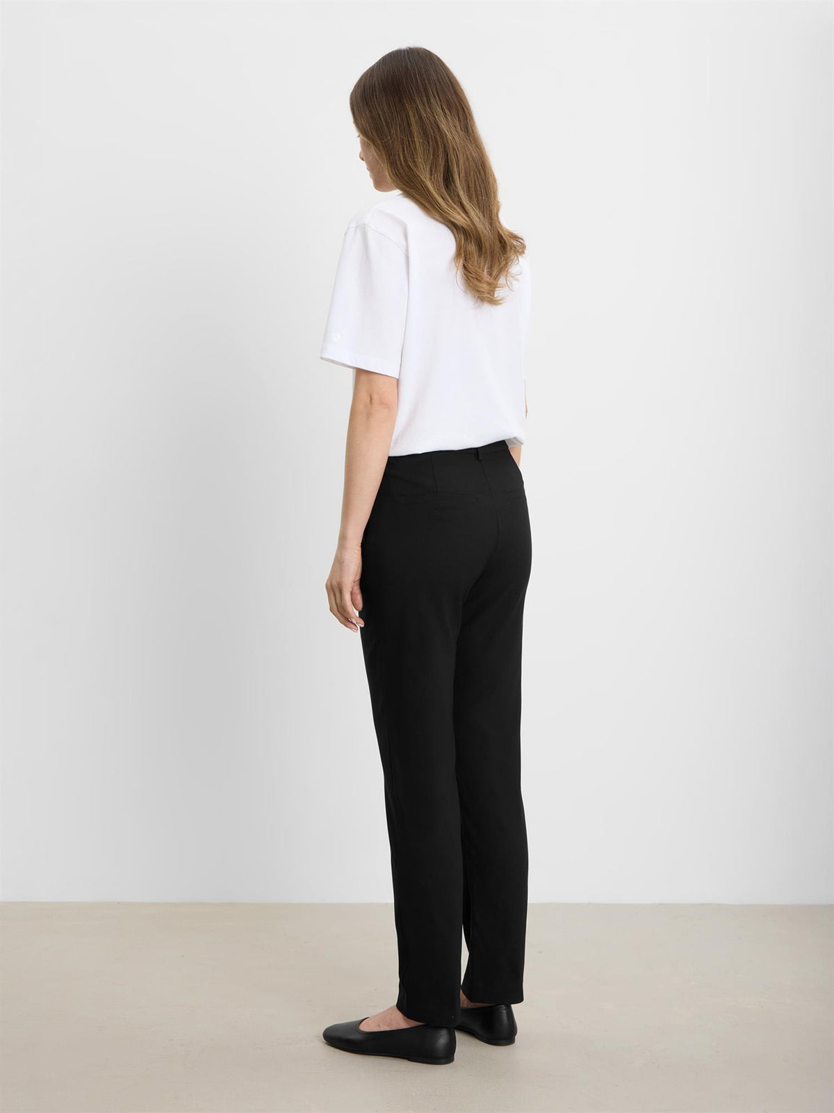Julia Regular SL - Black