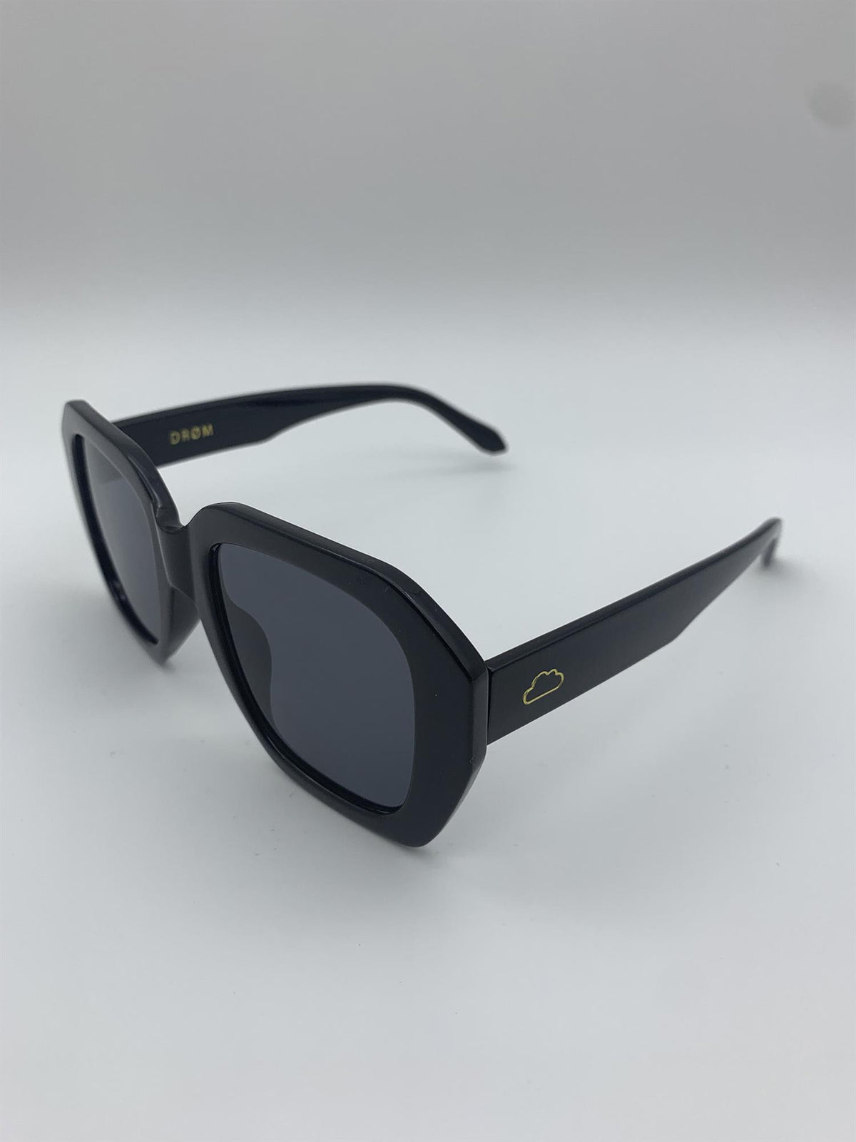 Vanja - Black