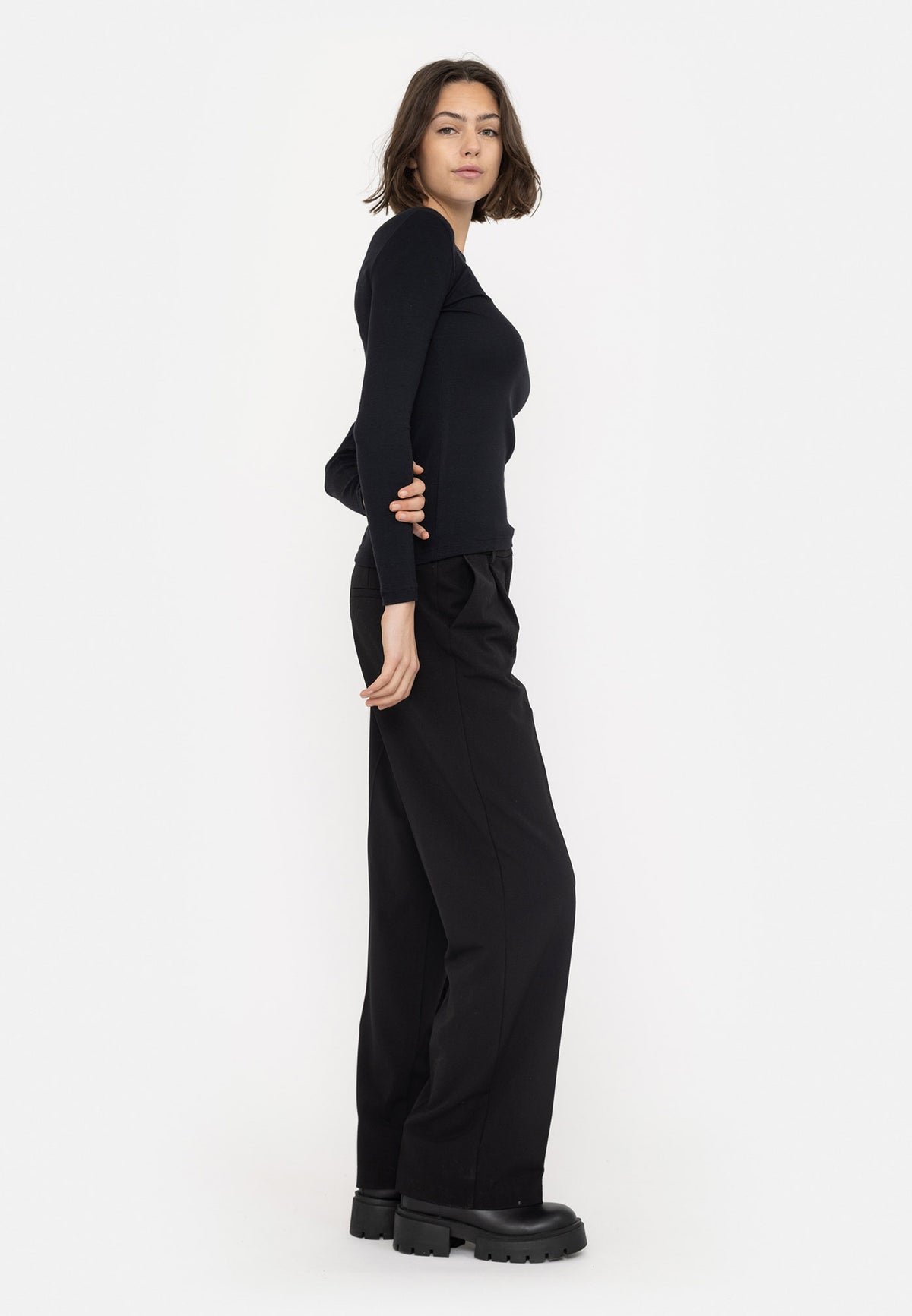 Fenja O-neck Top - Sort
