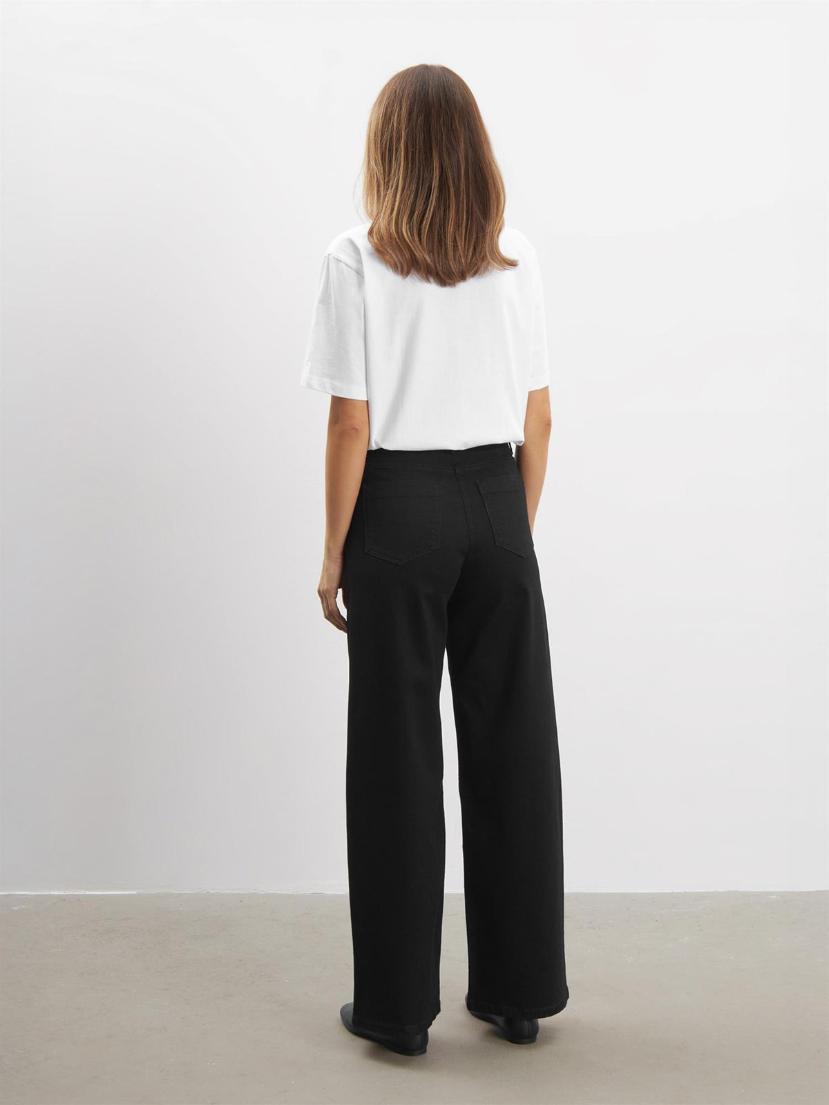 Carol Loose ML - Black Denim