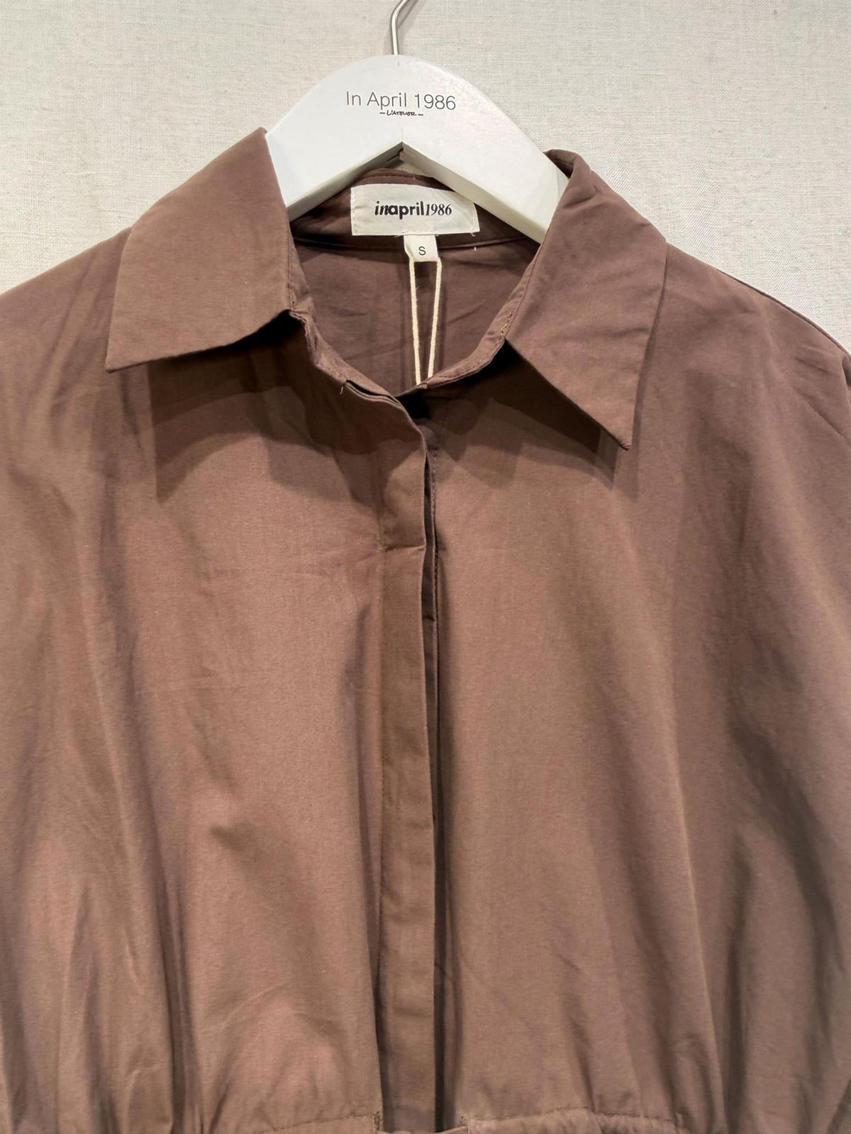Bomullsbluse med knyting - Brun