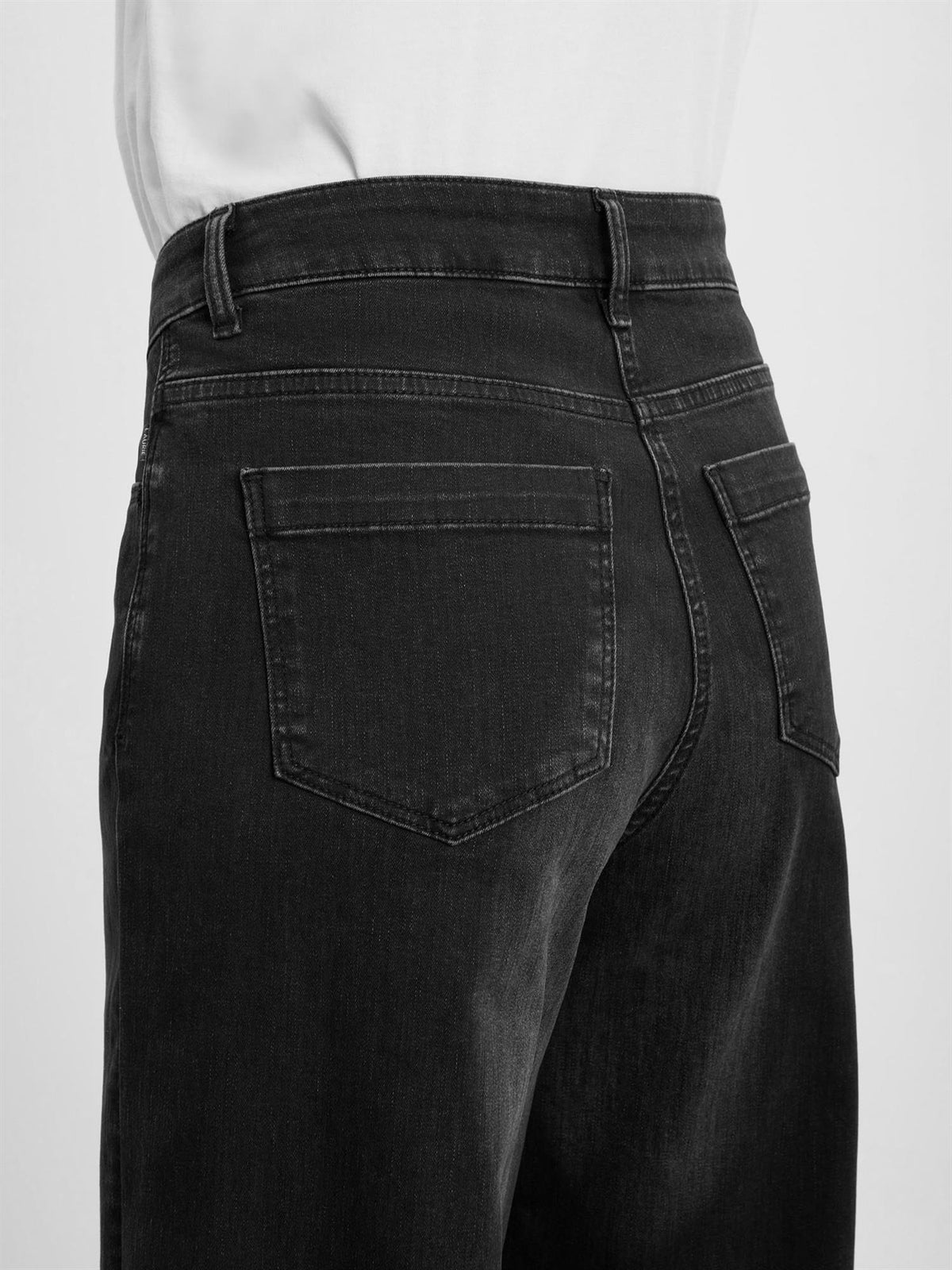 Carol Loose ML - Washed Black Denim