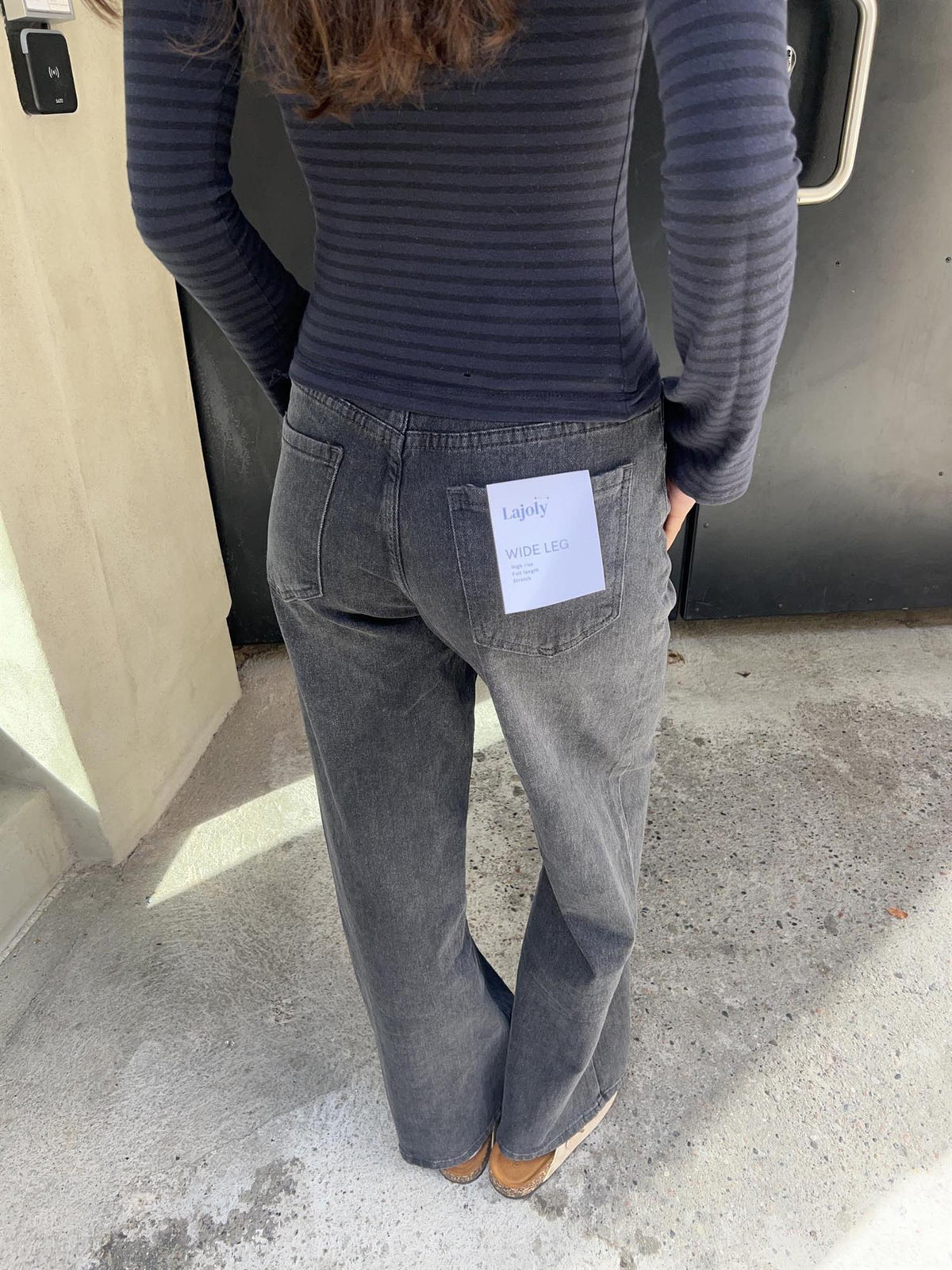 Vide jeans med høyt liv 2055 - Mørkegrå